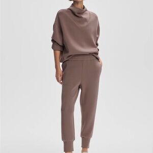 Varley Slim Cuff pants size small in Antler